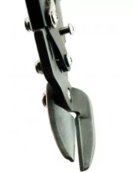 Cisaille aviation coudée